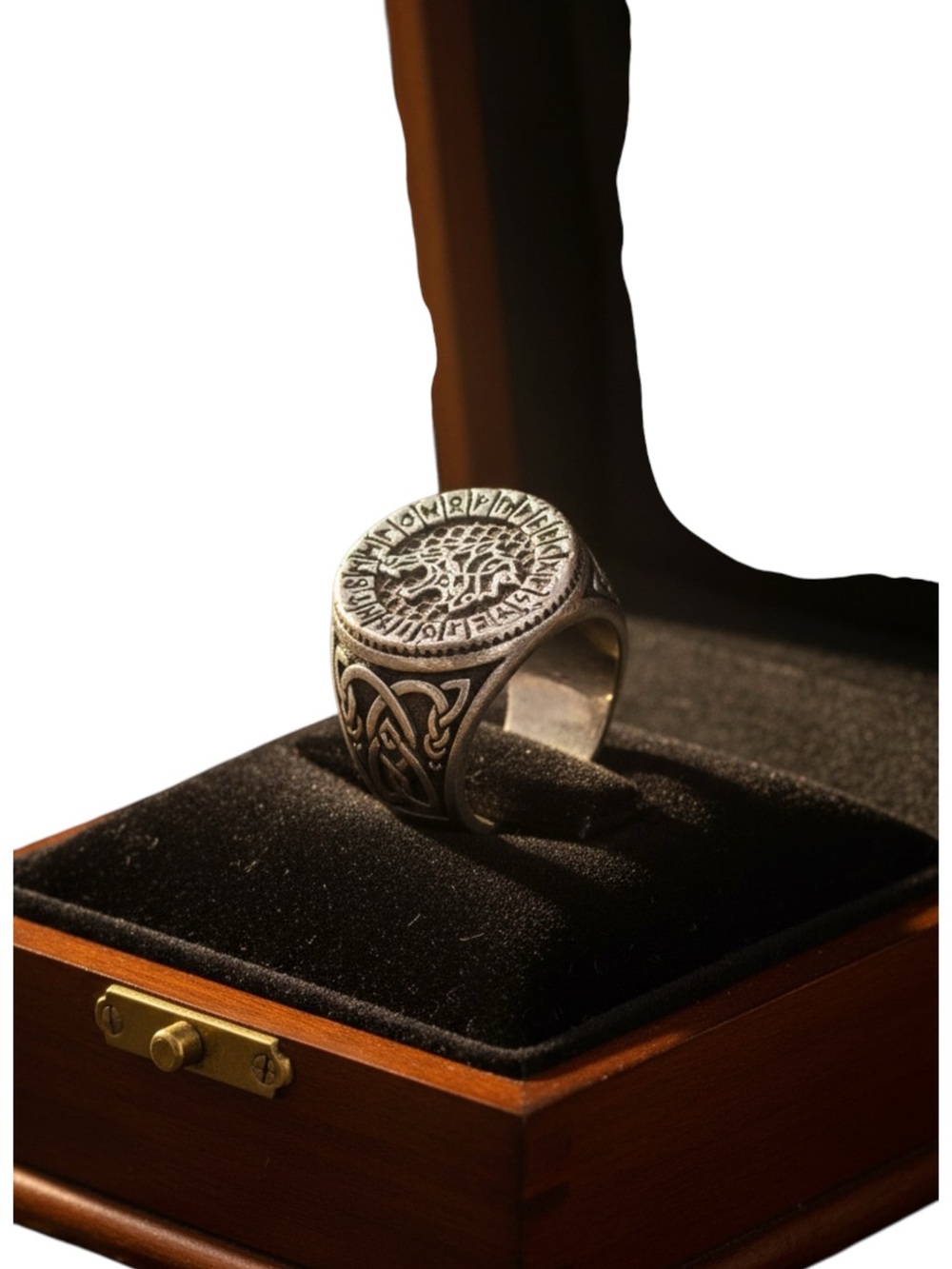 Stunning Silver 925 Wolf Rune Signet Ring - size 8 - Picture 2 of 6